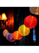 BLACKWEEK - EFTERÅRSUDSALG - SolarCamp - Aurora solcelle lyskæde med lanterner (30 LED, flerfarvet)